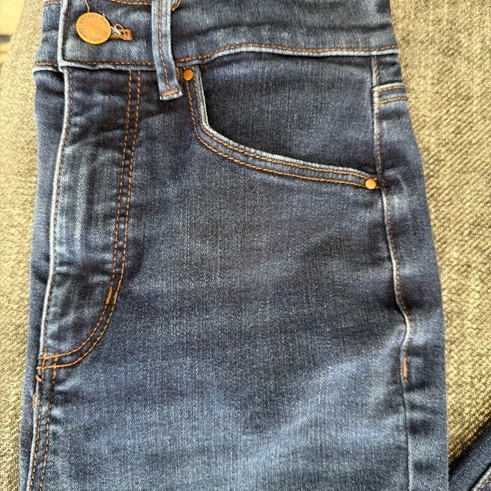 Ann Taylor High Rise Skinny Jeans Dark Wash Women's Size 2 W26” X L27” - Picture 2 of 6